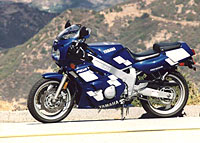 Yamaha FZR600
